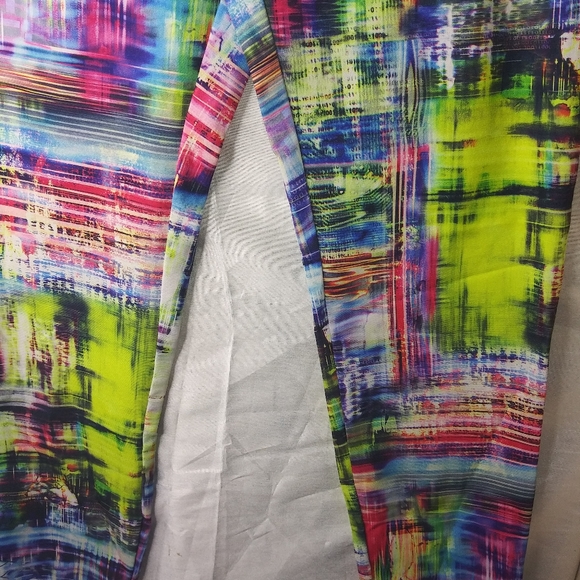 Clothes - Picture 4 of 14